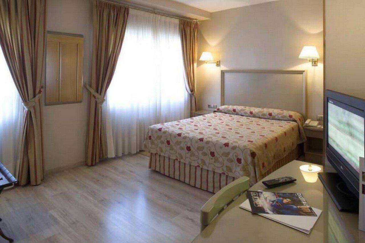Hotel Crisol Almirante Bonifaz Burgo Exteriér fotografie